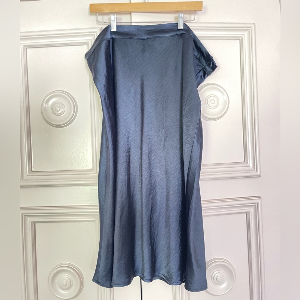 Navy slip skirt